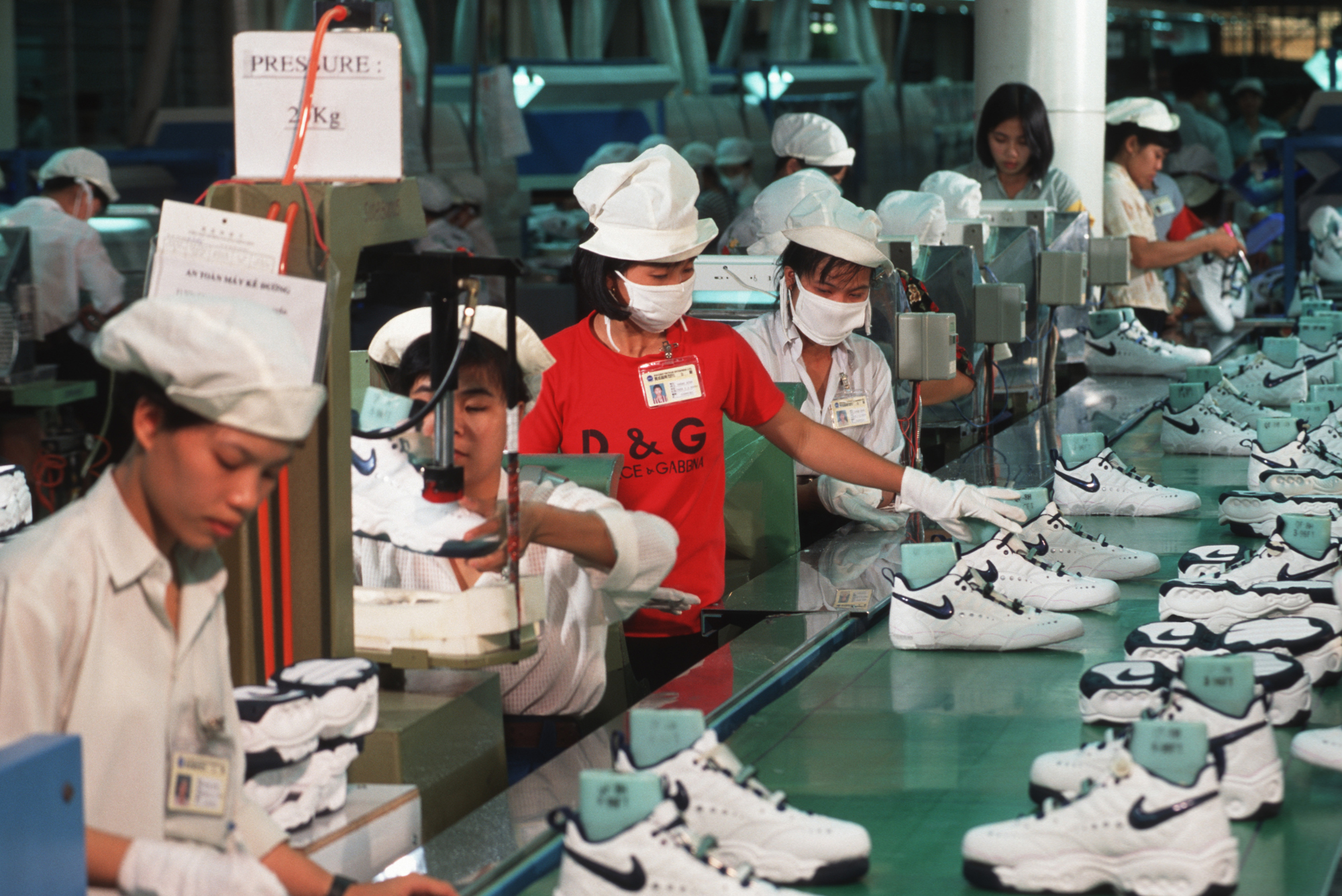 how much does a nike factory worker make
