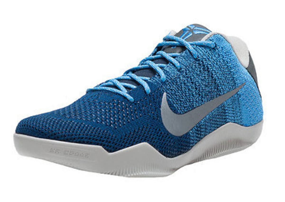 kobe low top sneakers