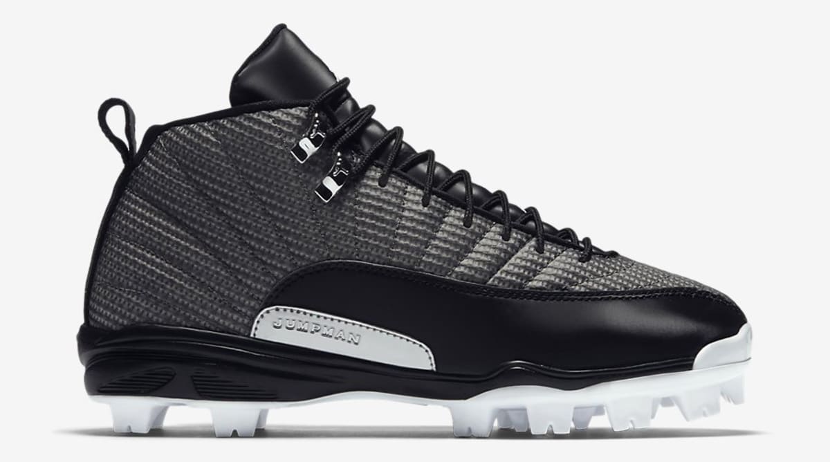 jordan molded baseball cleats