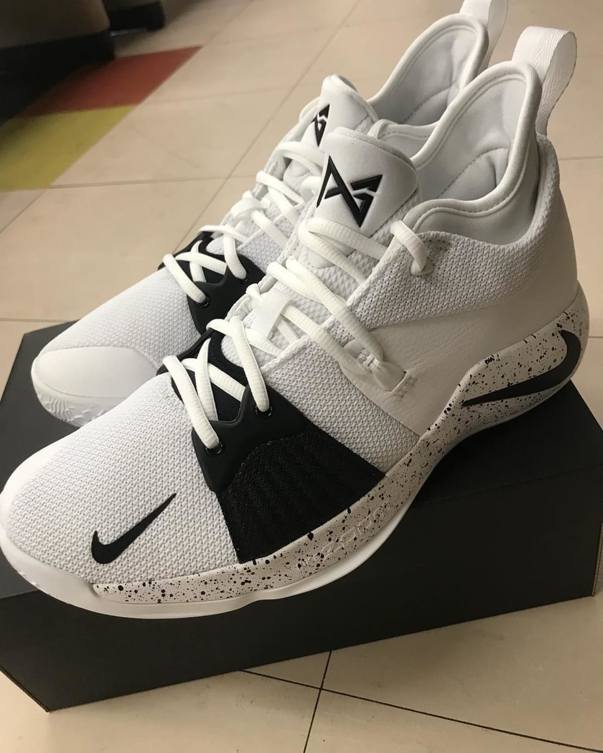 nike pg 2 white