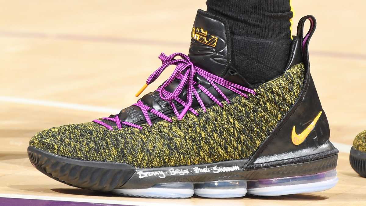 lebron james new shoes in lakers