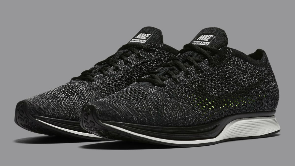 nike flyknit racer shoes