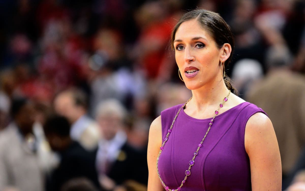 How women like Sheryl Swoopes and Rebecca Lobo have impacted the world of b...