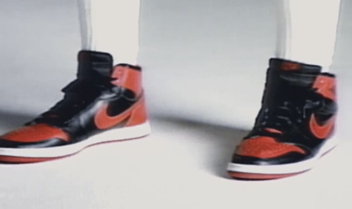 air jordan 1 banned on feet