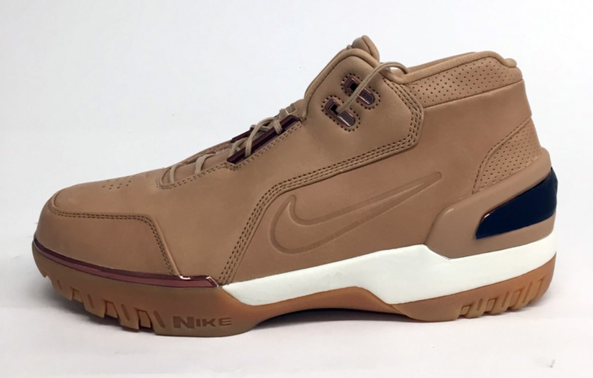 vachetta tan nike