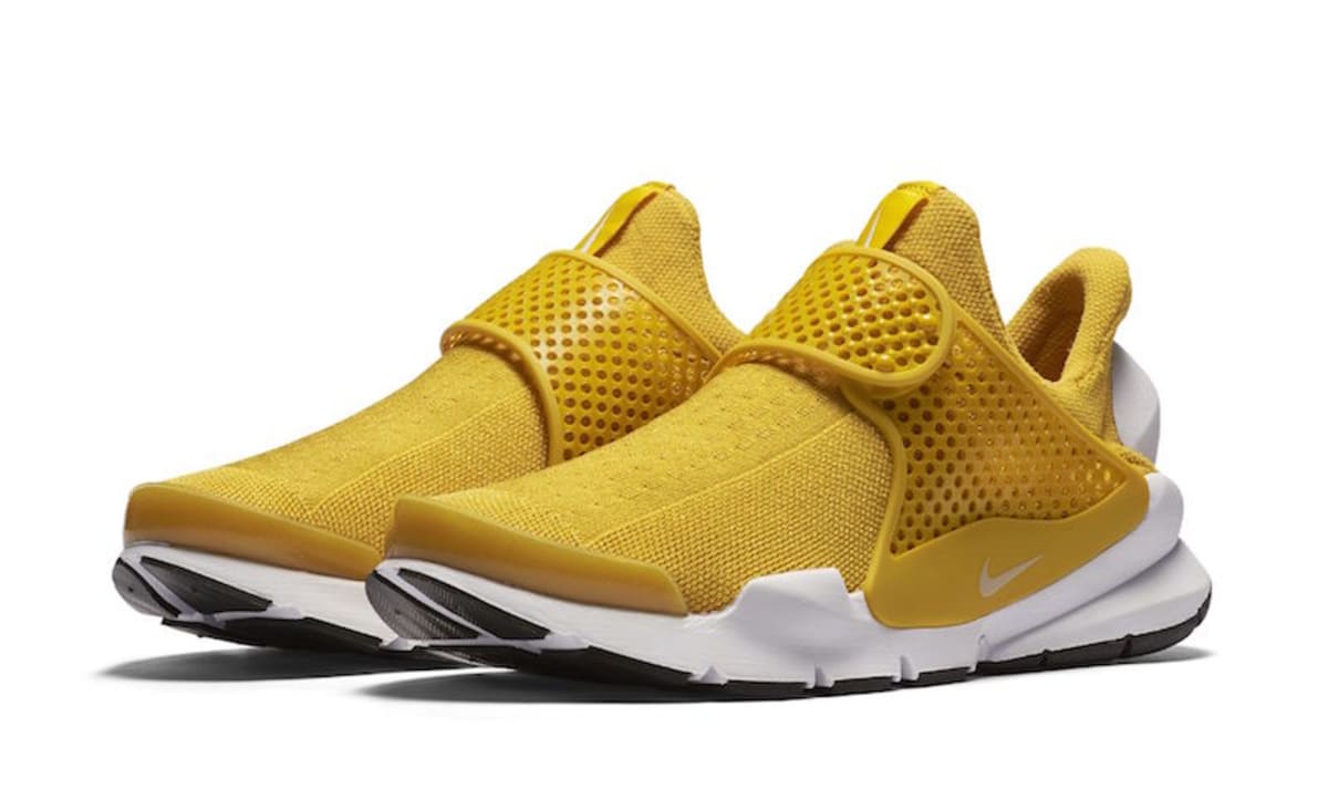 nike sock dart yellow