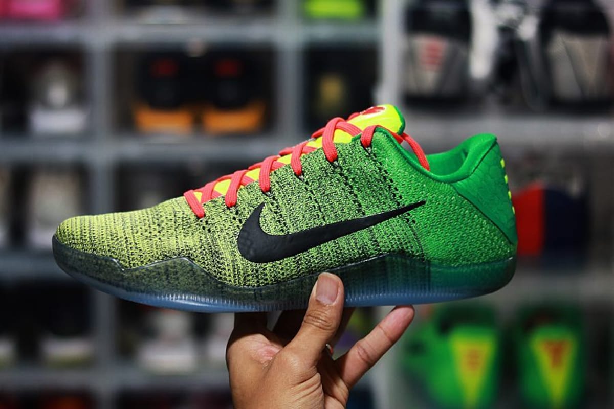 kobe bryant shoes grinch