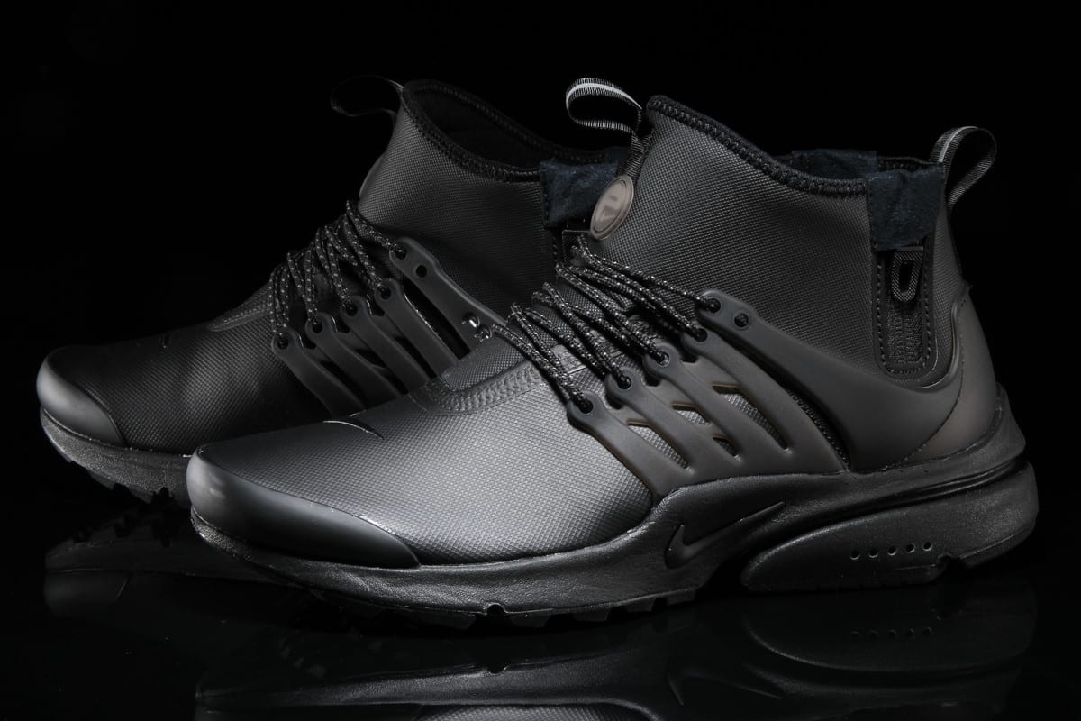 nike air presto mid utility triple black