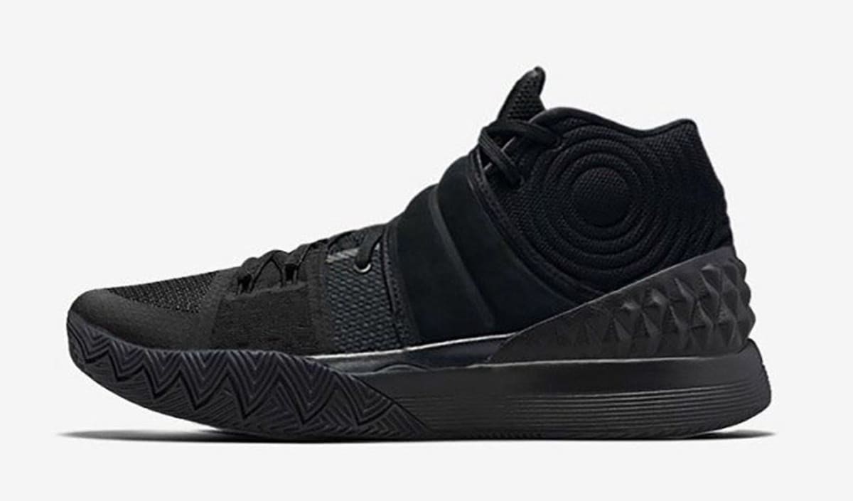 kyrie irving all black
