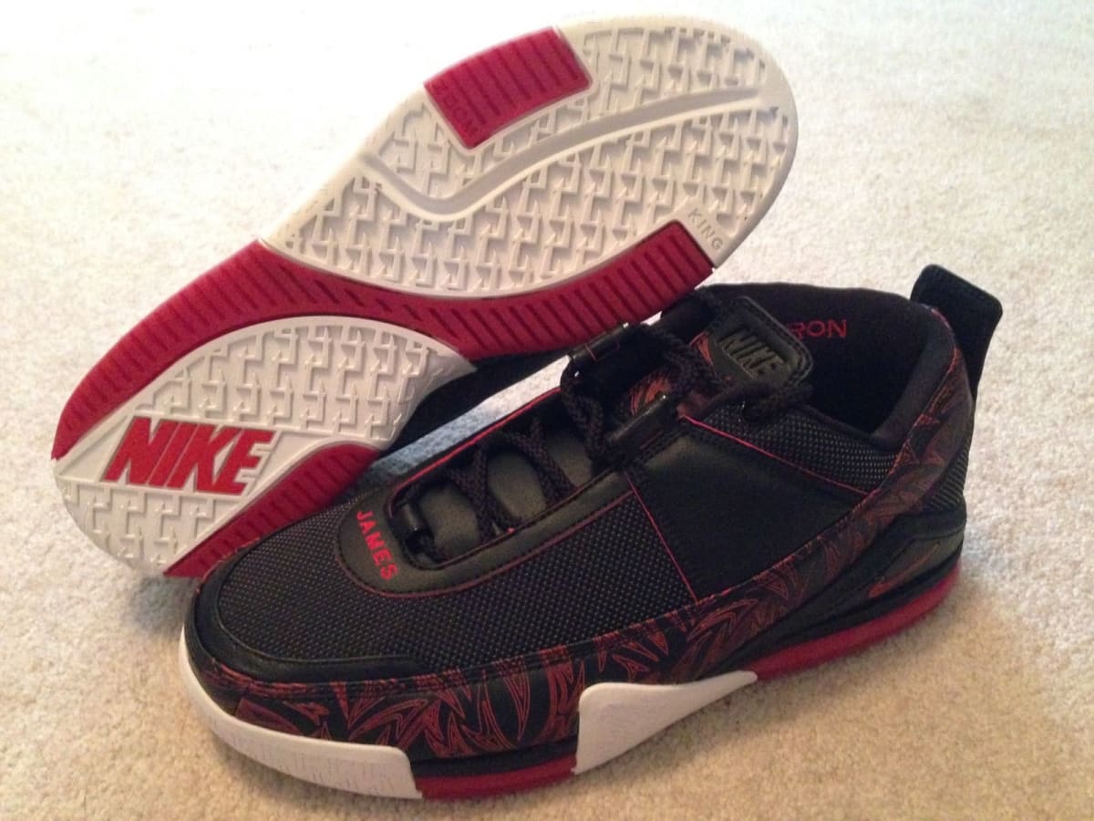 air zoom lebron 2