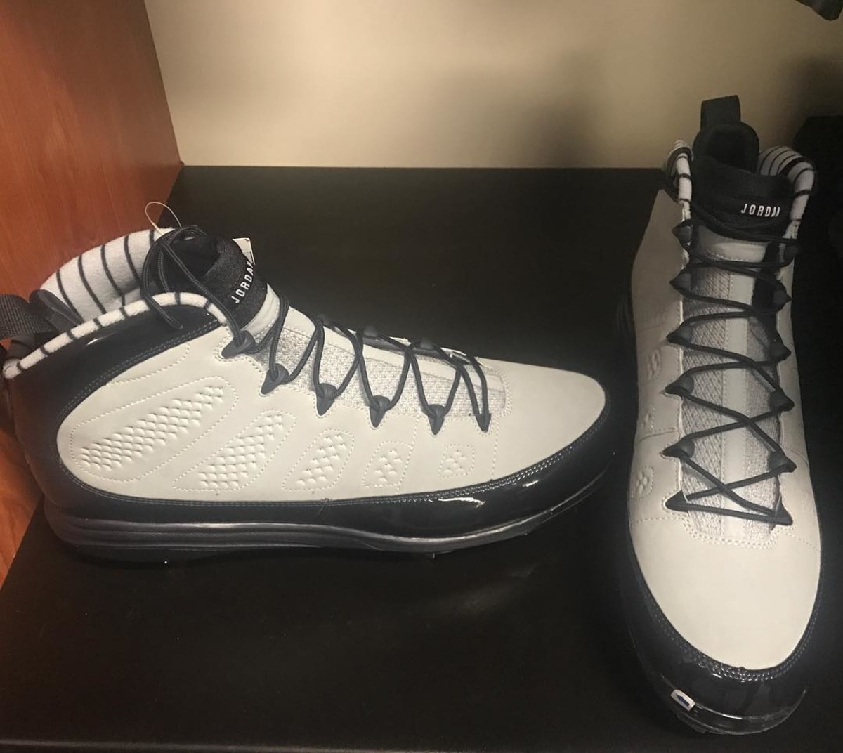 Dellin Betances Air Jordan 9 Yankees Cleats - Air Jordan 9 IX Baseball