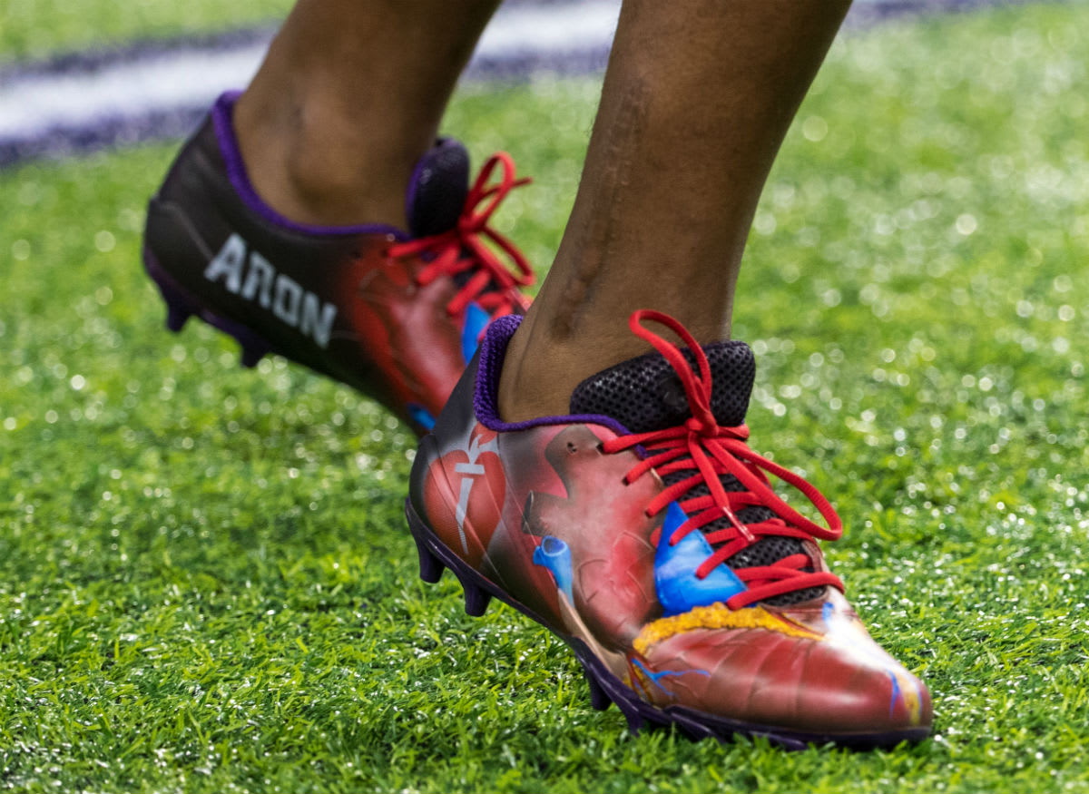 Stefon Diggs Under Armour Spotlight American Heart Association Cleats