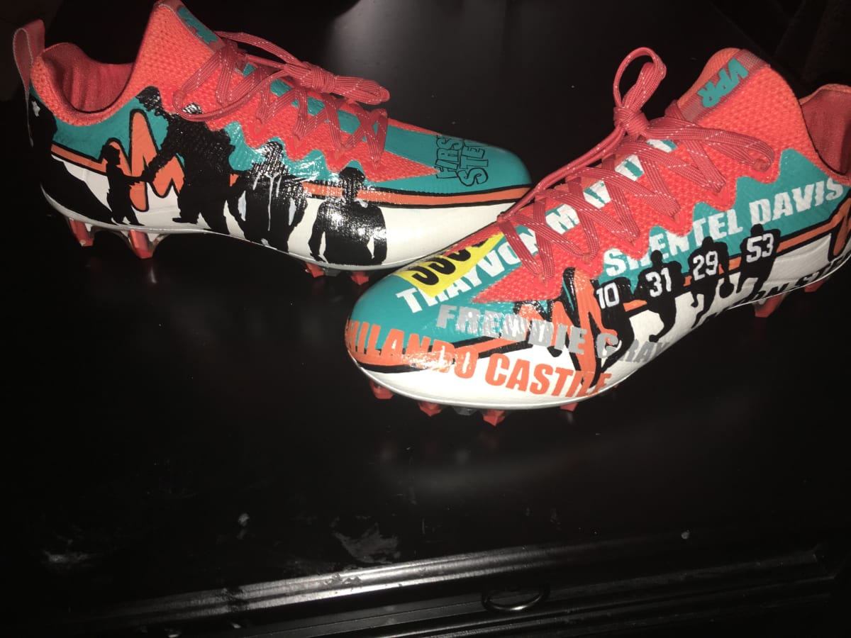 SoleWatch: Thomas Davis Shows Off Color Rush Air Jordan Cleats