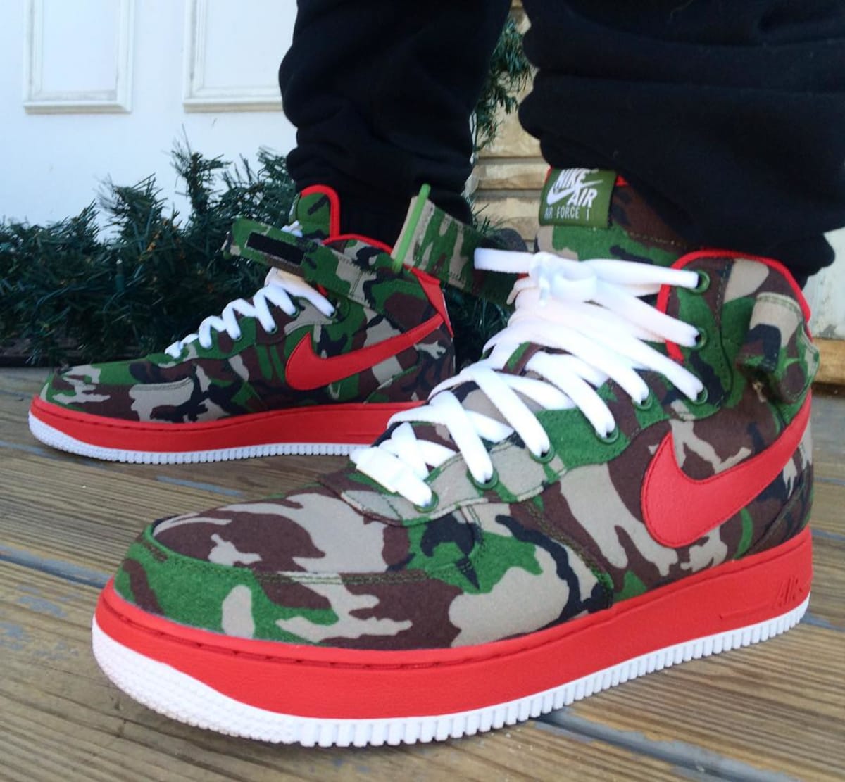 NIKEiD Air Force 1 Mid Christmas - The 50 Best Christmas Inspired Nike ...