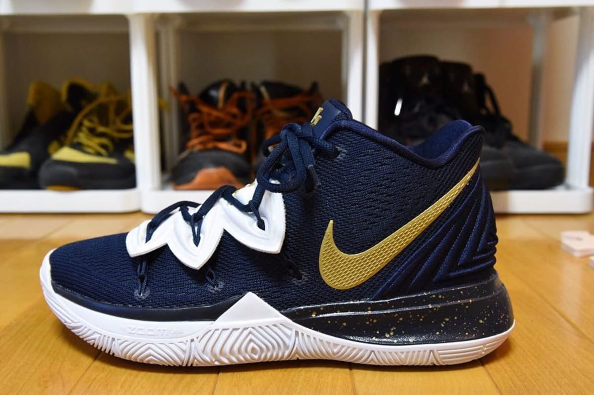 kyrie 5 obsidian