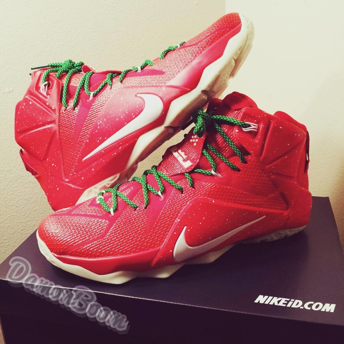 lebron 12 christmas edition