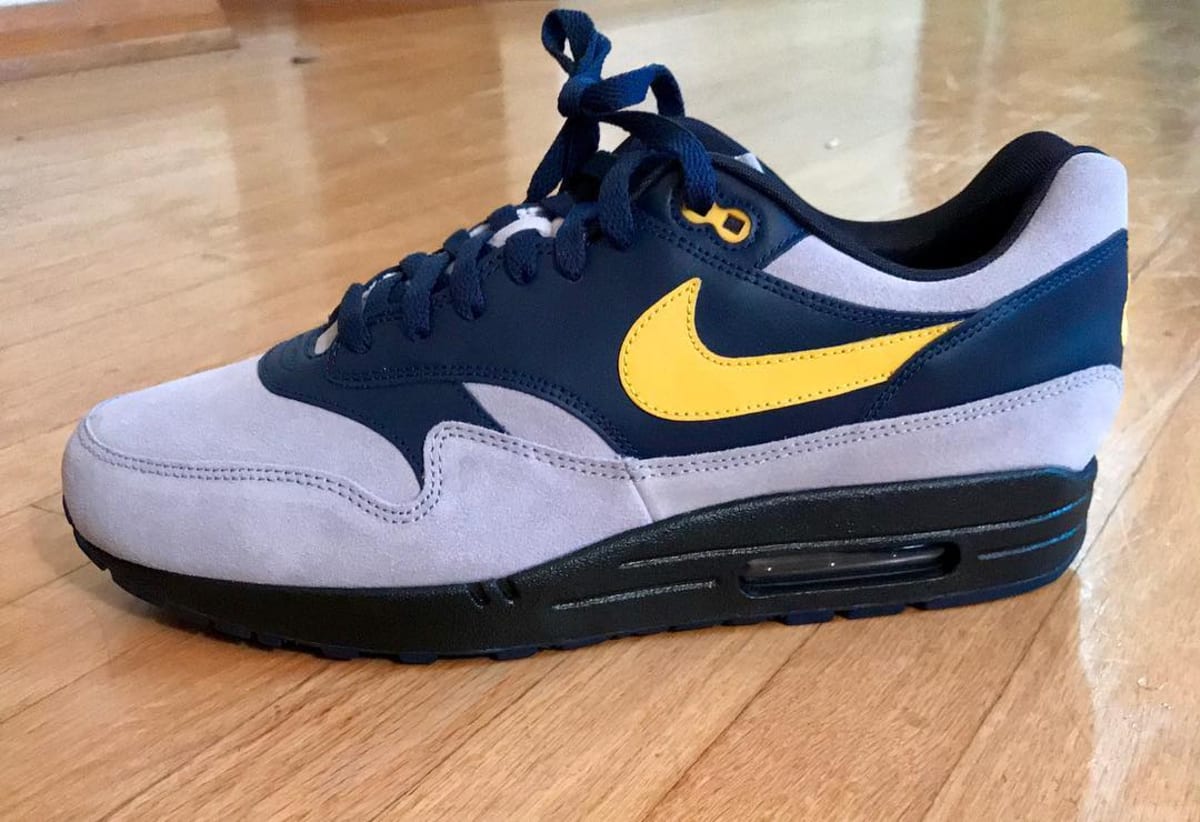 batman nike air max 90