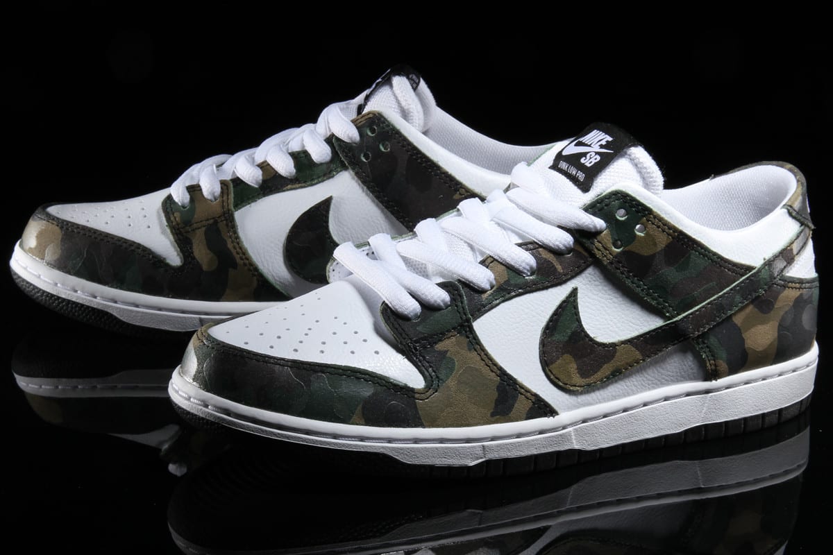 nike camo bottoms