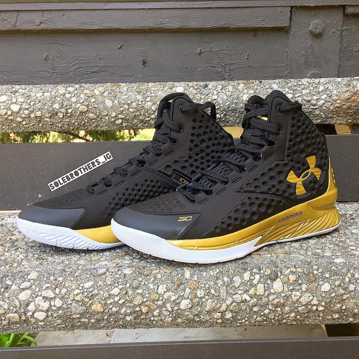 Under Armour Icon Curry 1 Designs Black/Metallic Gold-White - Best ...