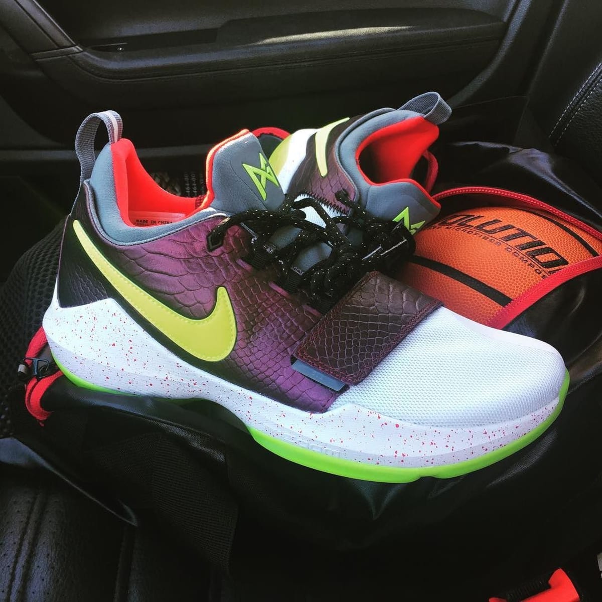 nikeid