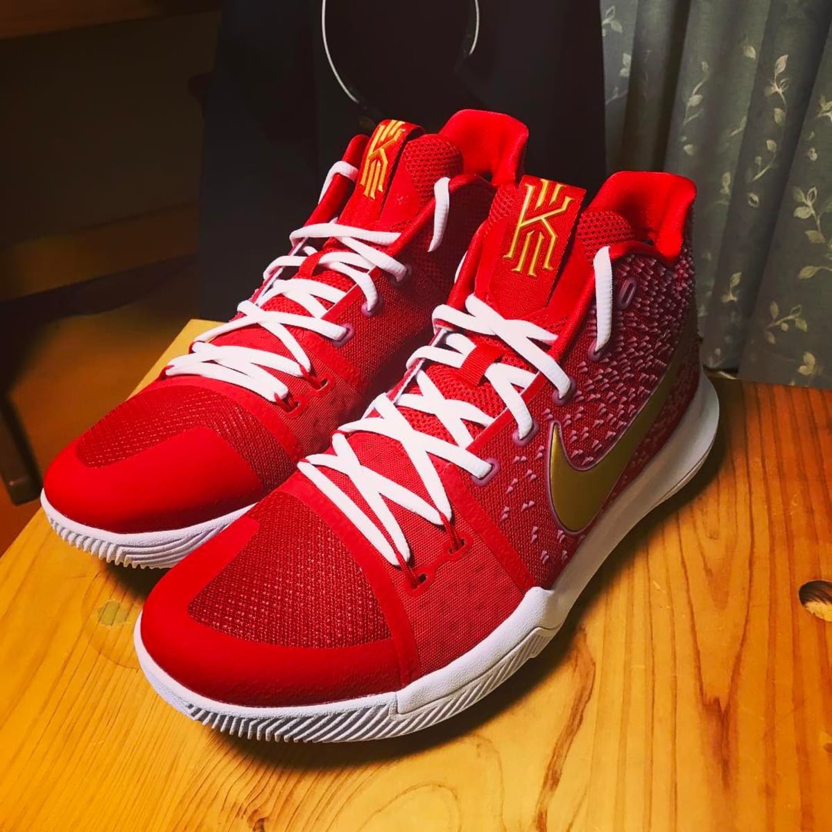 kyrie all red shoes