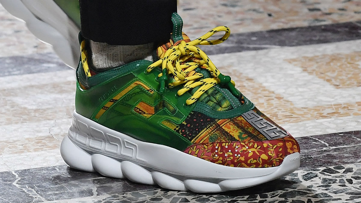 green versace chain reaction