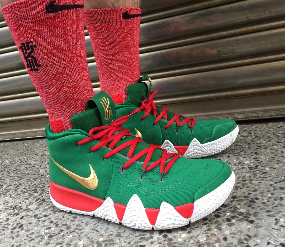 kyrie 1 christmas