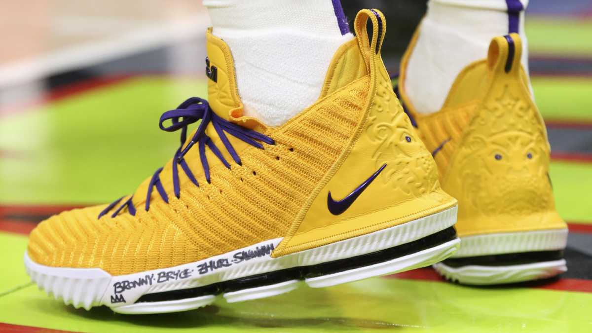 lebron james new laker shoes