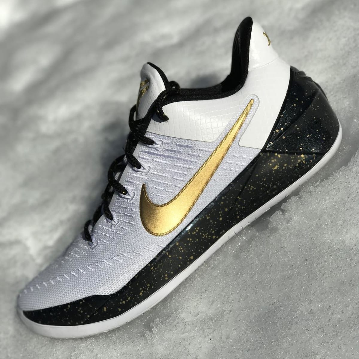 kobe id shoes