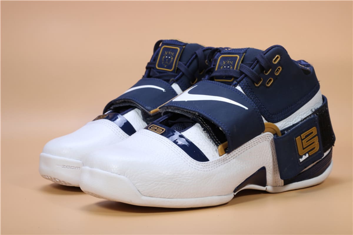 Nike LeBron Soldier 1 Retro 25 Straight Release Date Main Nike LeBron Soldier 1 Retro 25 Straight Release Date Main