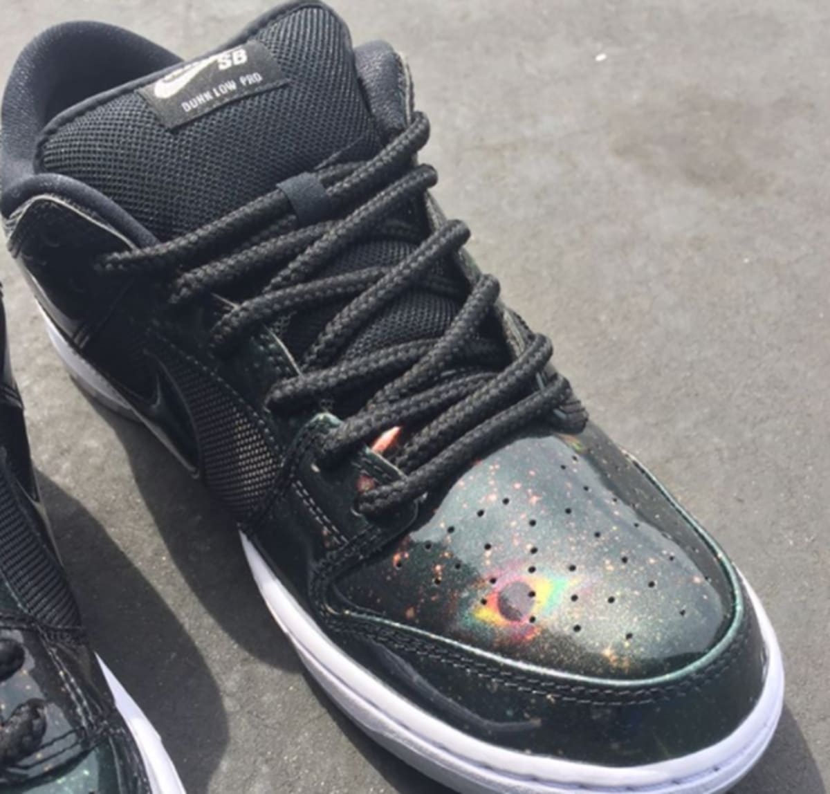 nike sb dunk low galaxy