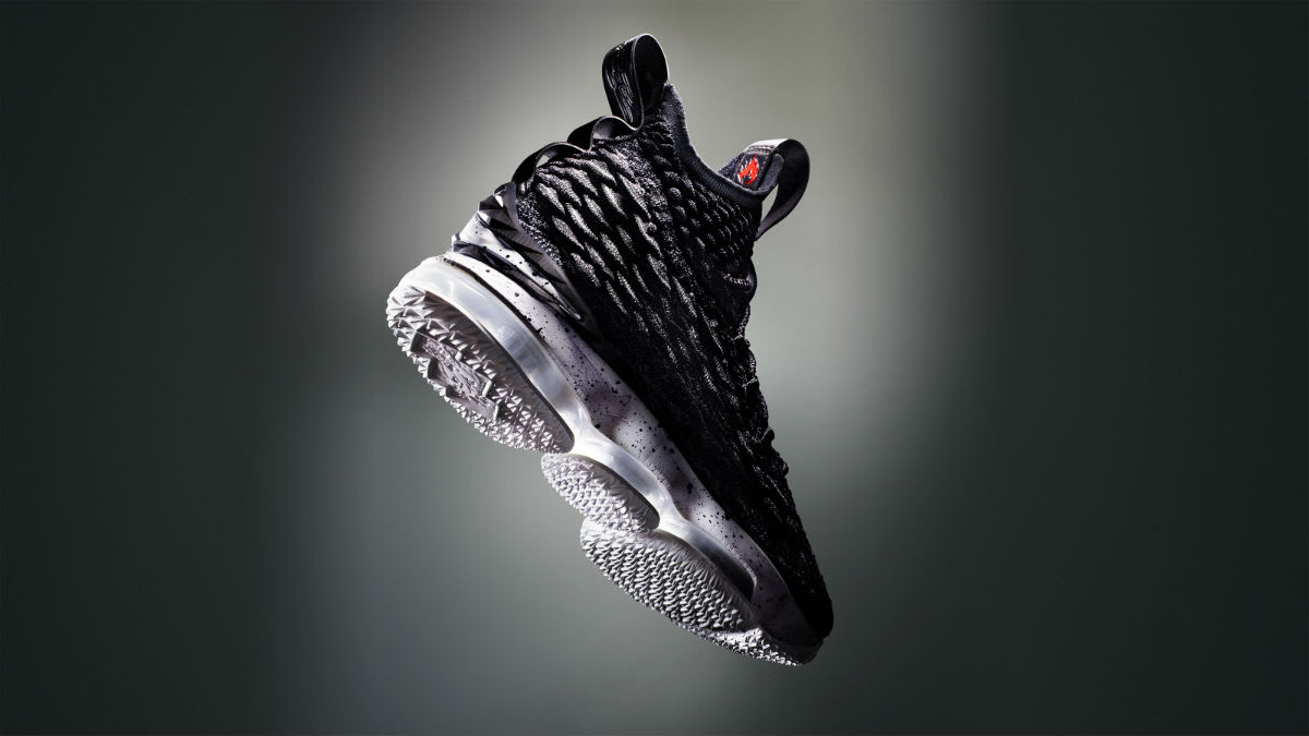 nike lebron 15 grey