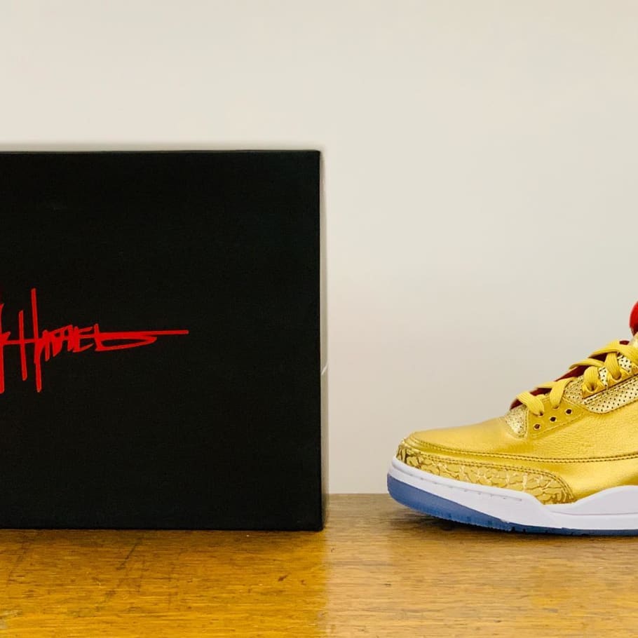 spike lee gold jordans