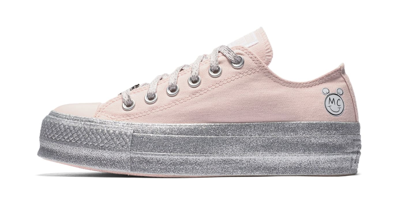 miley cyrus converse pink