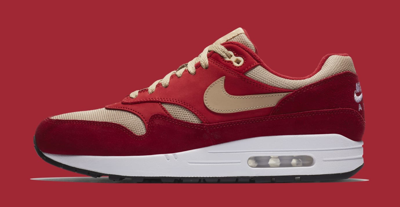 air max 1 red curry on feet