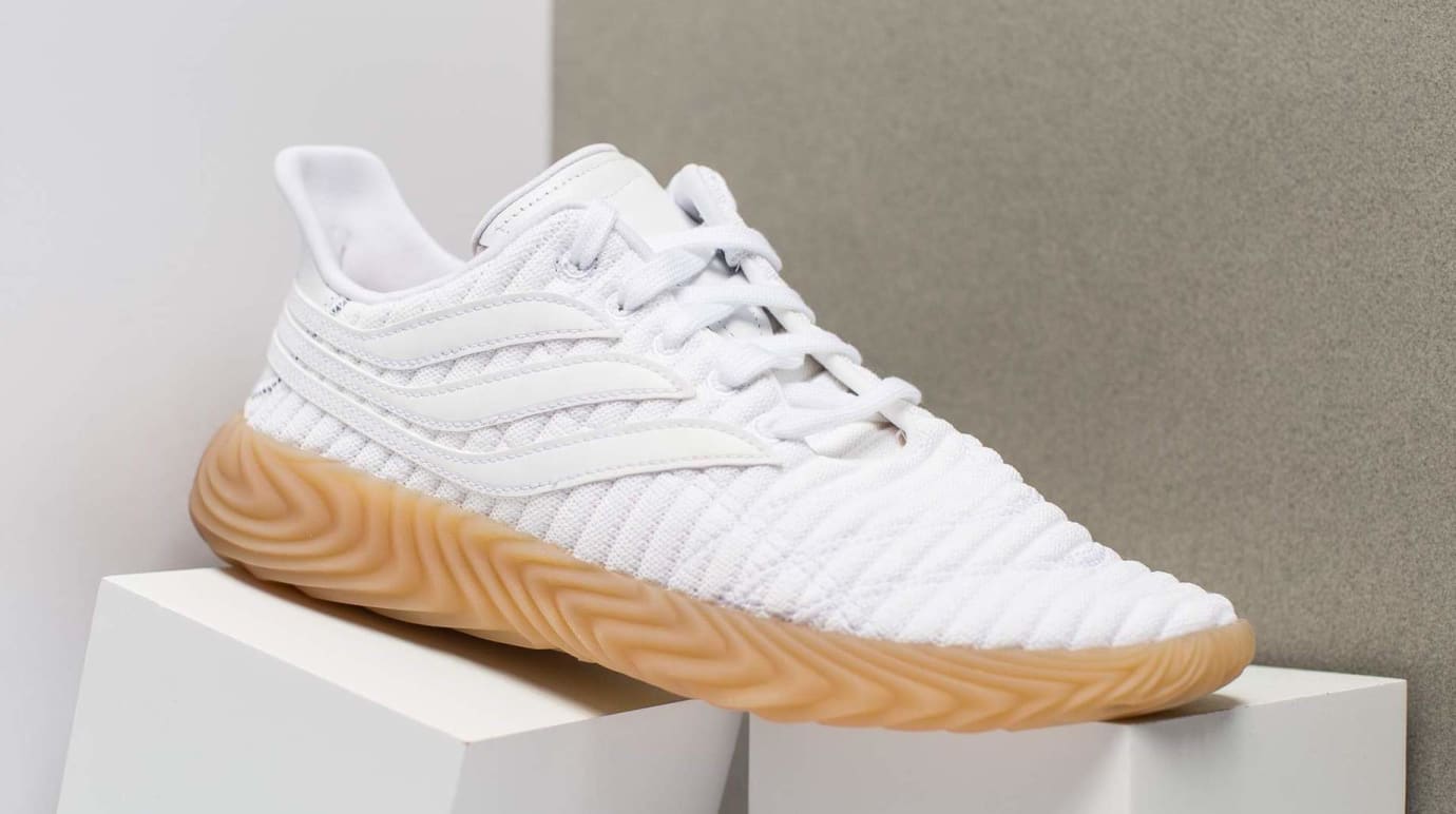 Extranjero Línea de visión Buena suerte Adidas Originals Sobakov 'White/Gum' BB7666 Release Date | Sole Collector