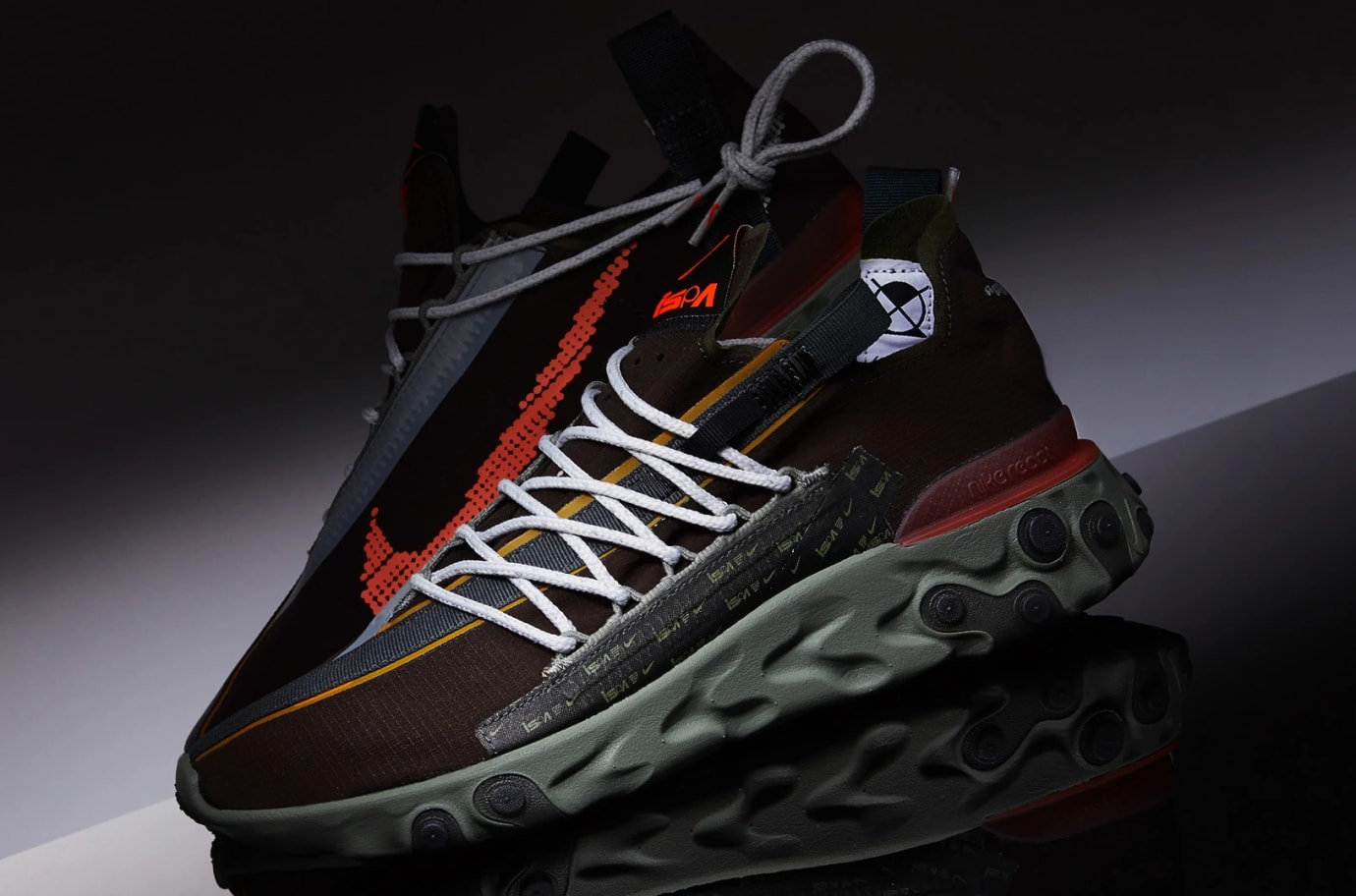 nike ispa orange