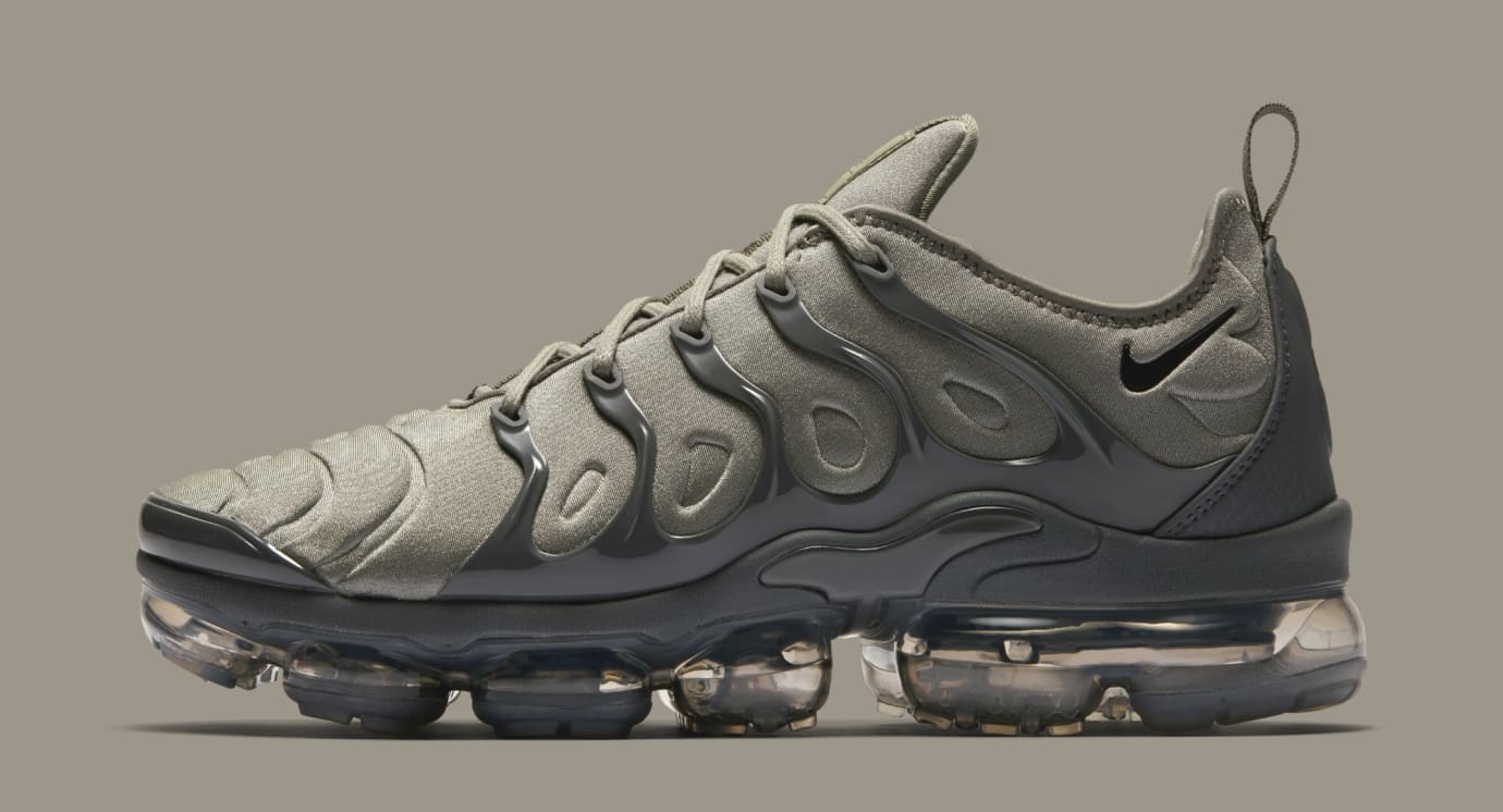 nike vapormax plus colorways