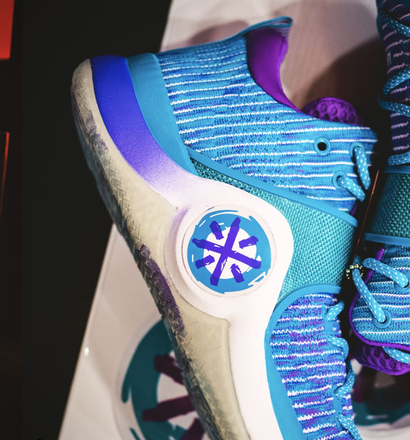 The Edition Boutique x Li-Ning Way of Wade 6 Art Basel Miami 2017 (Lateral)