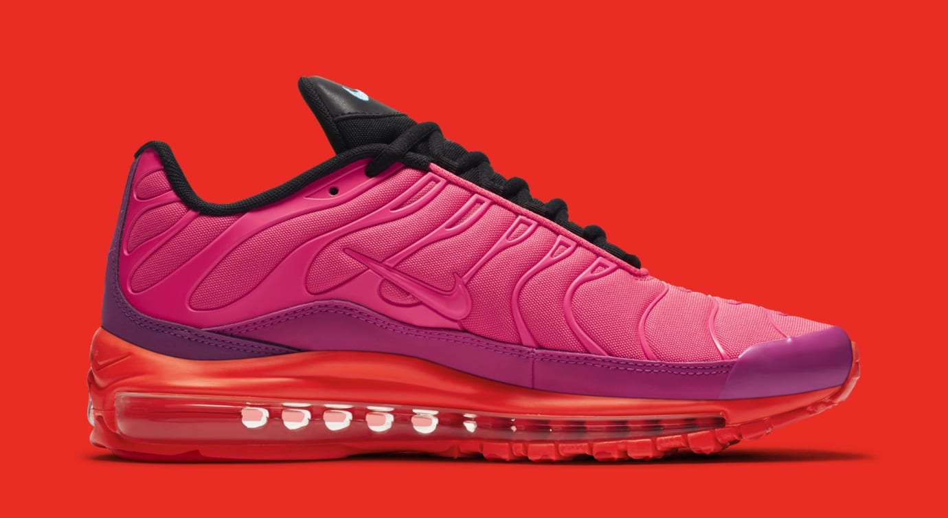 nike air max plus hyper pink