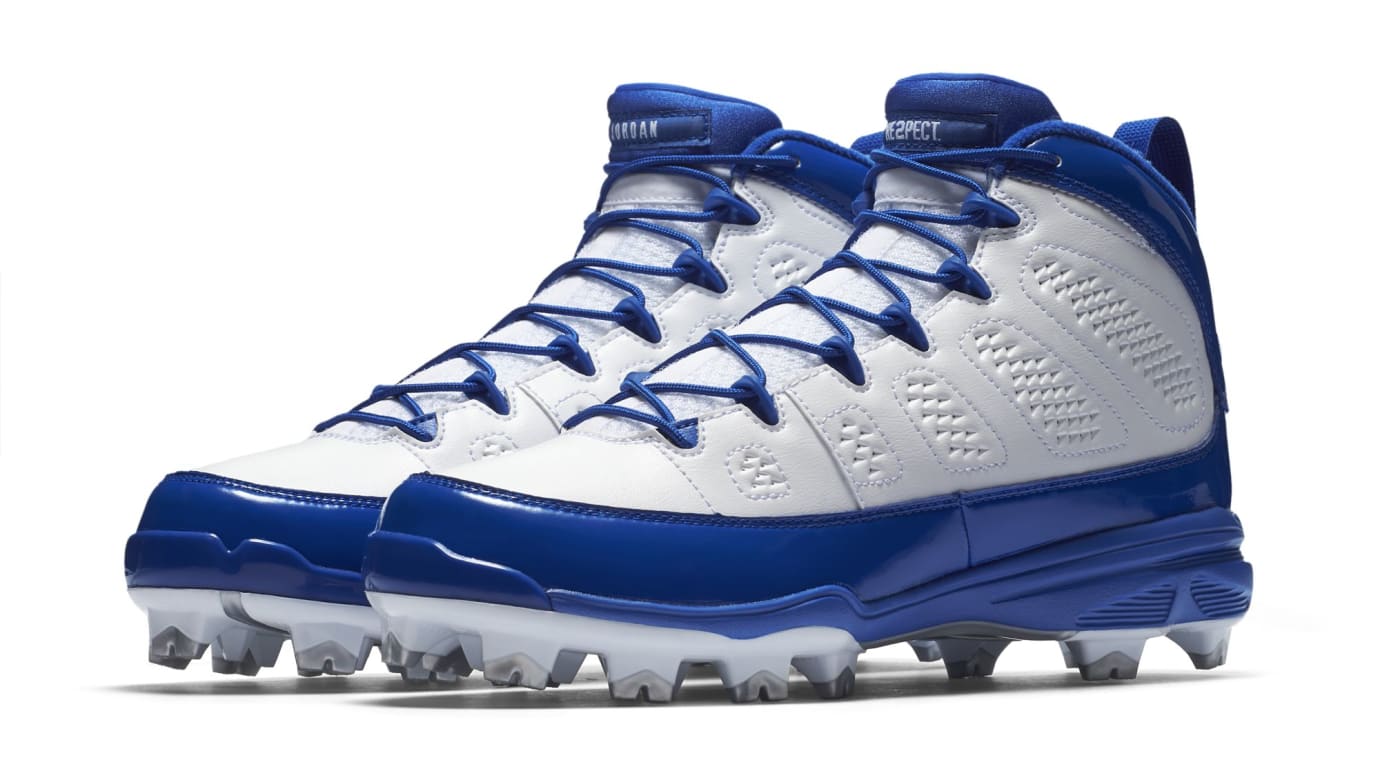 size 9 cleats