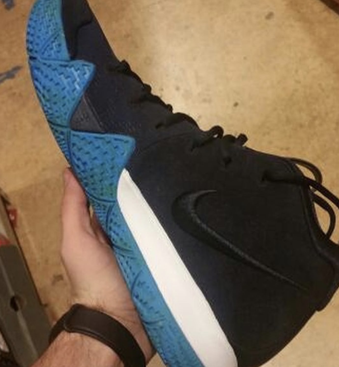 light blue kyrie 4