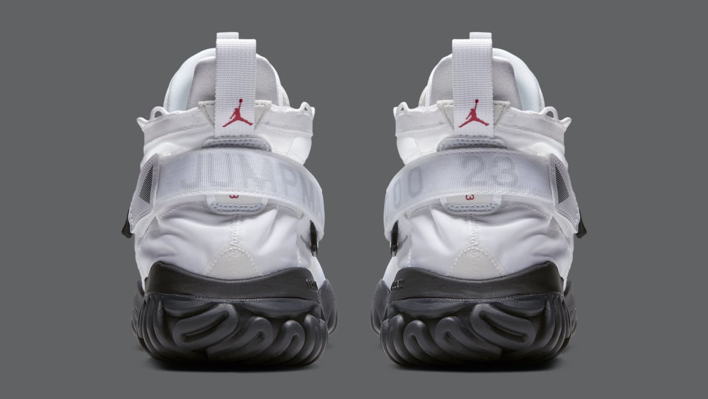 Jordan Proto React 'White/Black' BV1654-100 (Heel)