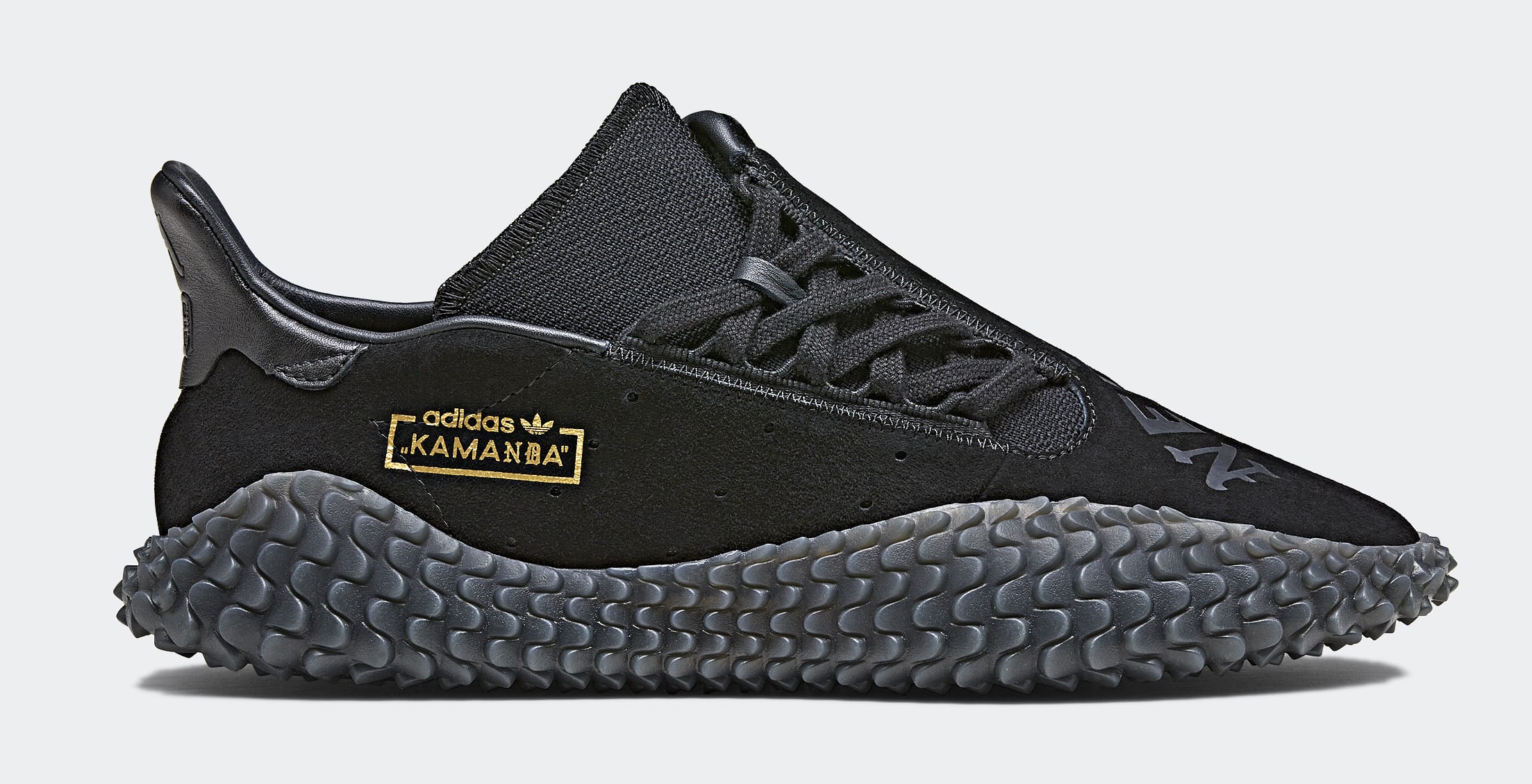 adidas neighborhood kamanda