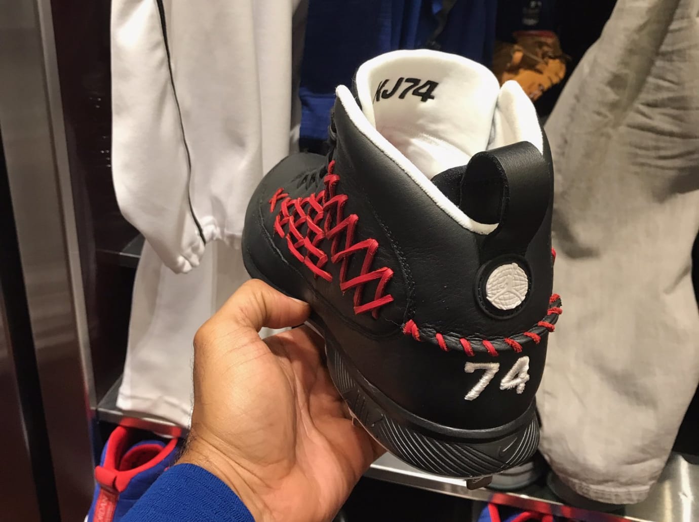 kenley jansen jordan cleats