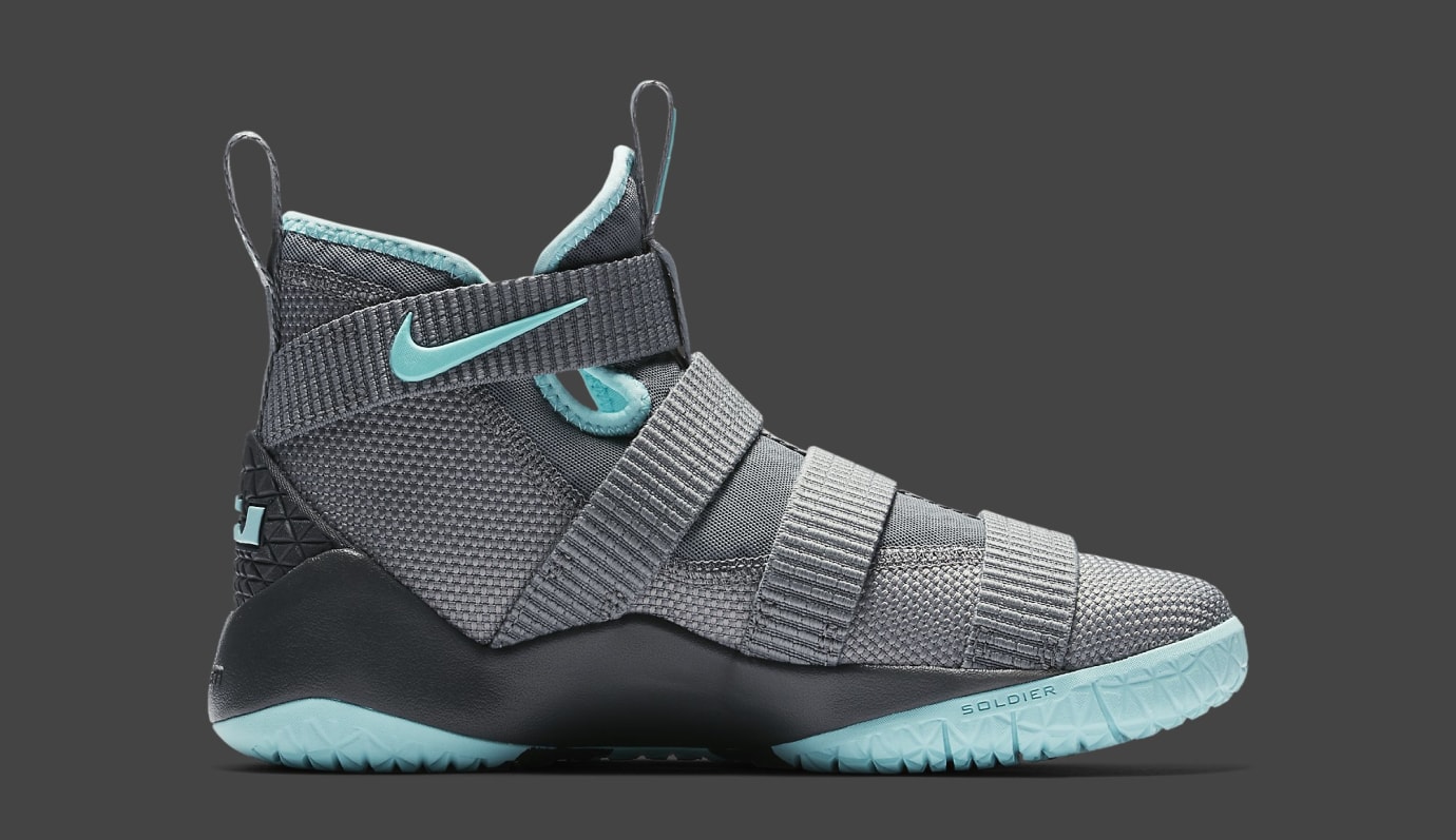 nike lebron soldier 11 kids