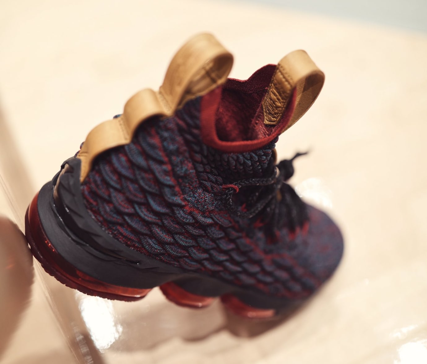 Nike lebron 15 cavs