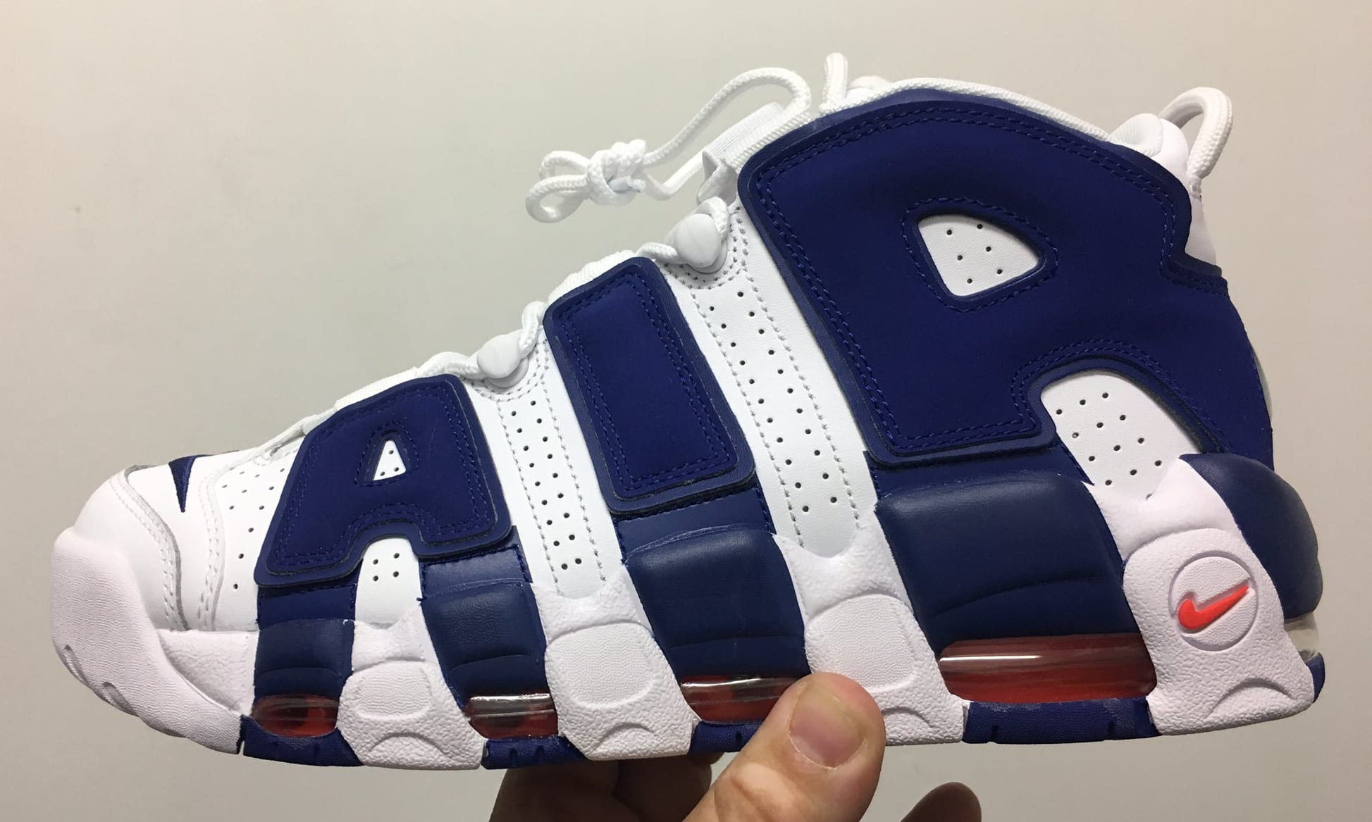 Nike Air More Uptempo Scottie Pippen Patrick Ewing Knicks Dunk Release ...