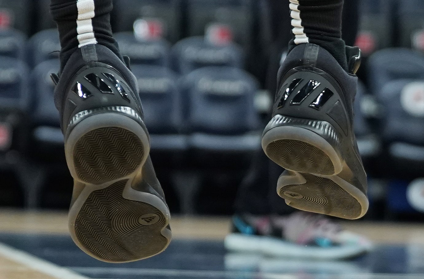 Derrick Rose trình diện adidas Drose 10
