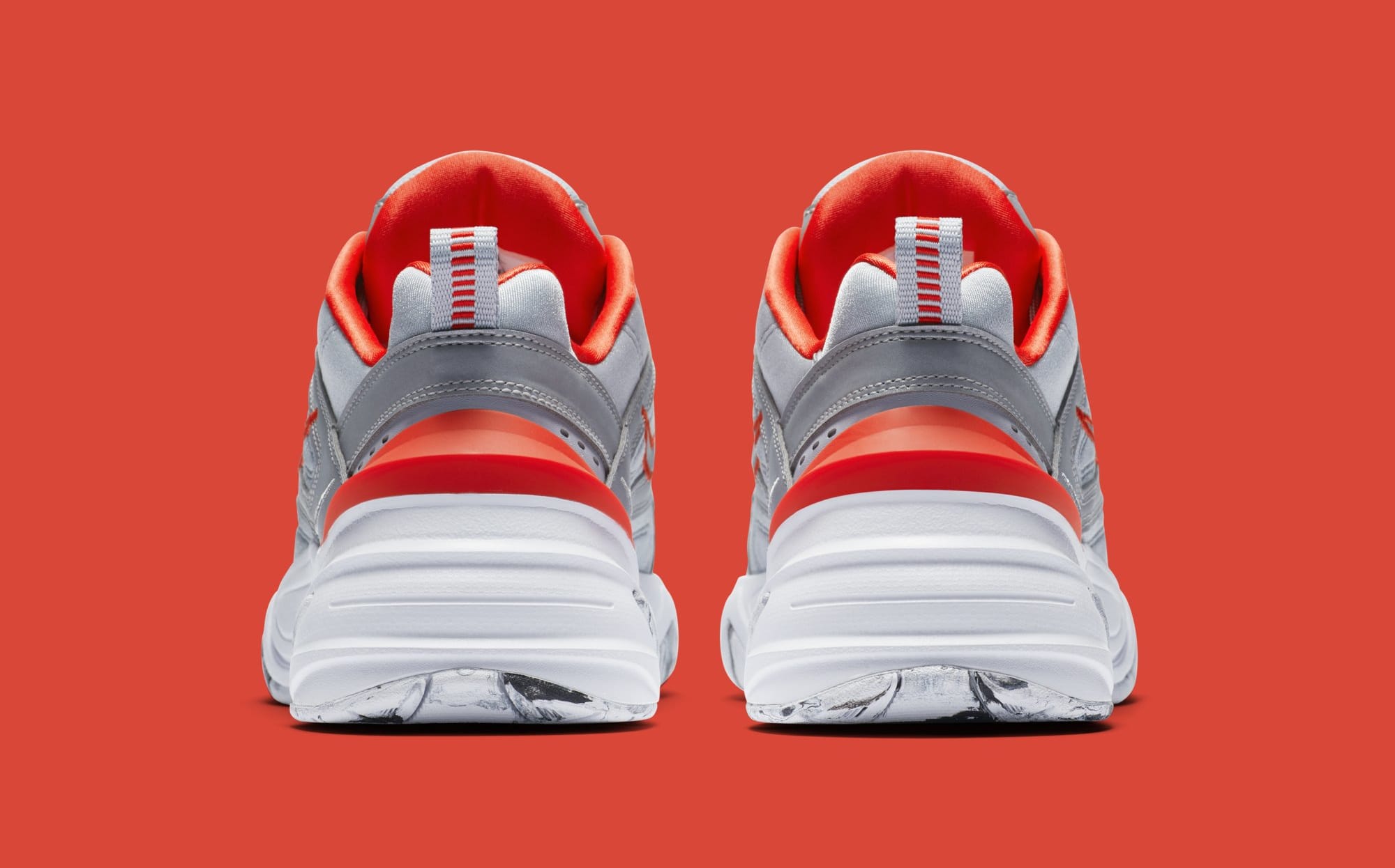 M2k reflective outlet